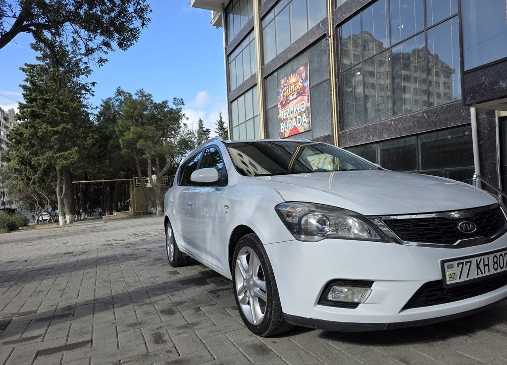 Kia Ceed SW, 2009 il, 331405 km, 1.6 L 77-KH-807 — Avtomobillər (6)