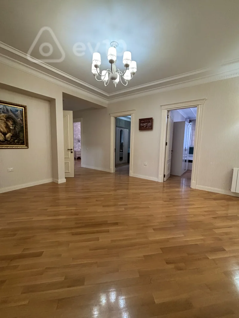 4 otaqlı mənzil, 220 m², Nizami küç — kirayə — Mənzil, Bakı (10)