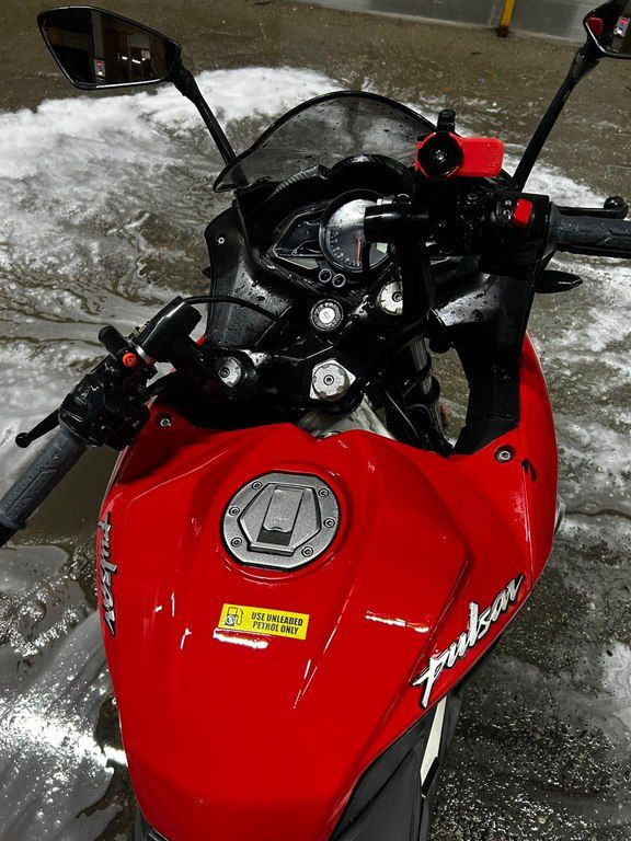 Bajaj Pulsar RS 200, 200 sm3, 2022 il, 21 000 km — Motosikletlər, Bakı (10)