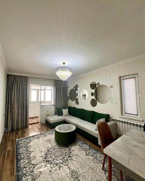Satılır 3 otaqlı köhnə tikili 85 m² — Bakı