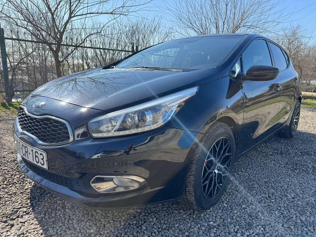 Kia Ceed, 1.4 L, 2013 il, 318 000 km 01-CR-163 — Avtomobillər, Bakı (6)