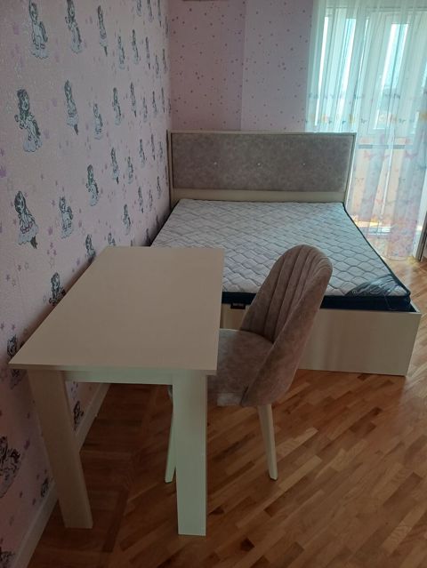 Uşaq/yeniyetmə otağı üçün mebel dəsti Tərkibi: - 1 ədəd taxt çarpayı — Sumqayıt