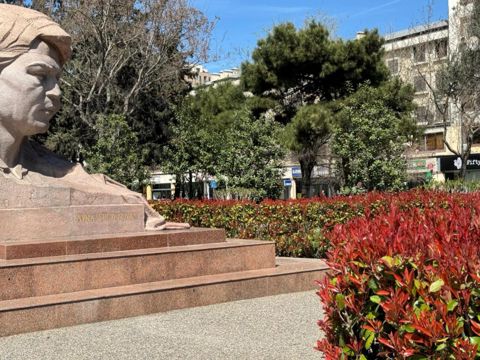 Satılır 3 otaqlı köhnə tikili 75 m² — Bakı
