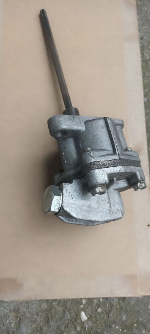 Yağ nasosu qaz 53 bilen bilir 2 desiyli - Material: tökmə metal — Quba