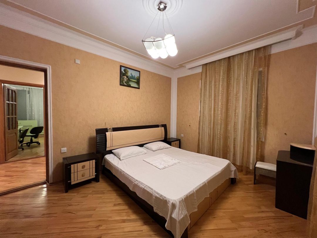 İcarəyə verilir 6 otaqlı həyət evi/bağ evi 470 m² — Ev, villa, Bakı (9)
