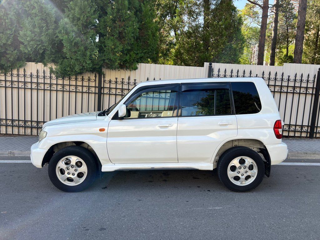 Mitsubishi Pajero io, 2.0 L, 2002 il, 279 000 km 25-BX-407 — Avtomobillər, Oğuz (3)