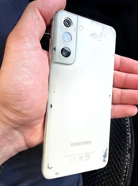 Samsung Galaxy S21 FE 5G Olive 128GB/6GB — Bakı
