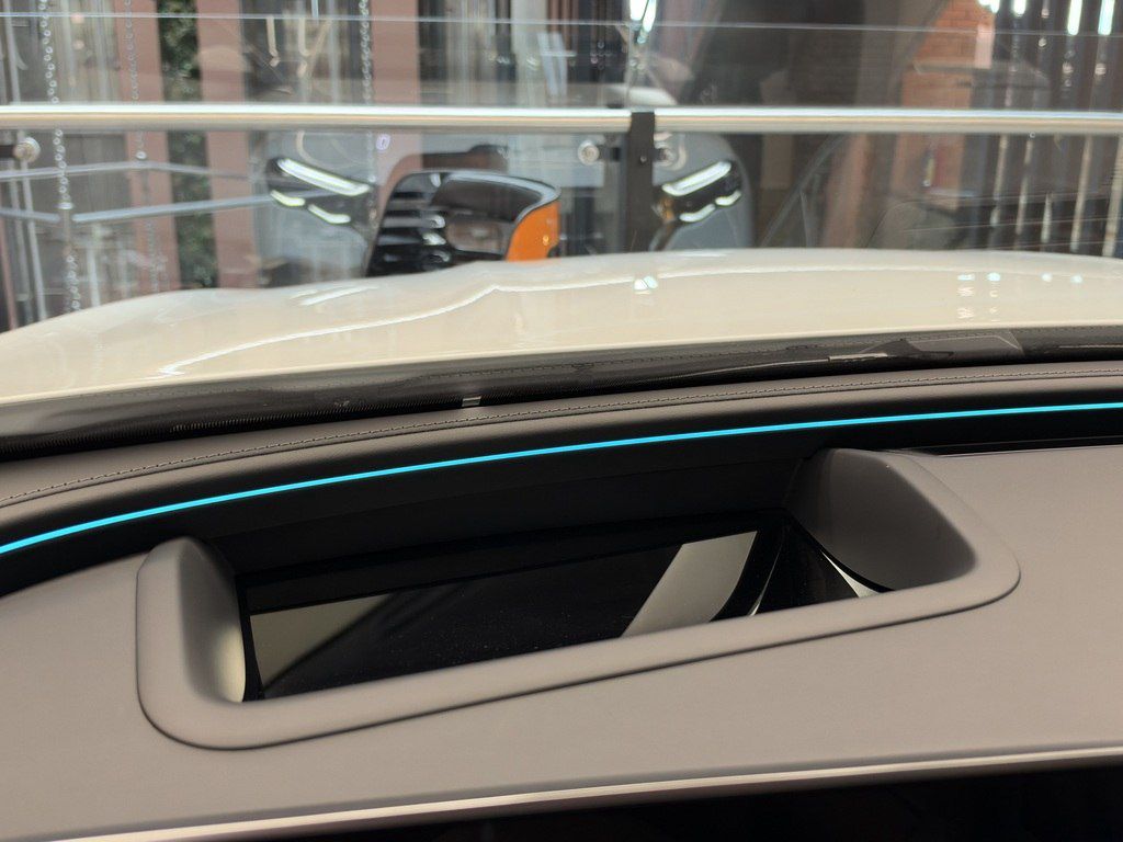 Mercedes E 300 4MATIC, 2.0 L, 2025 il, 10 000 km — Avtomobillər, Bakı (10)