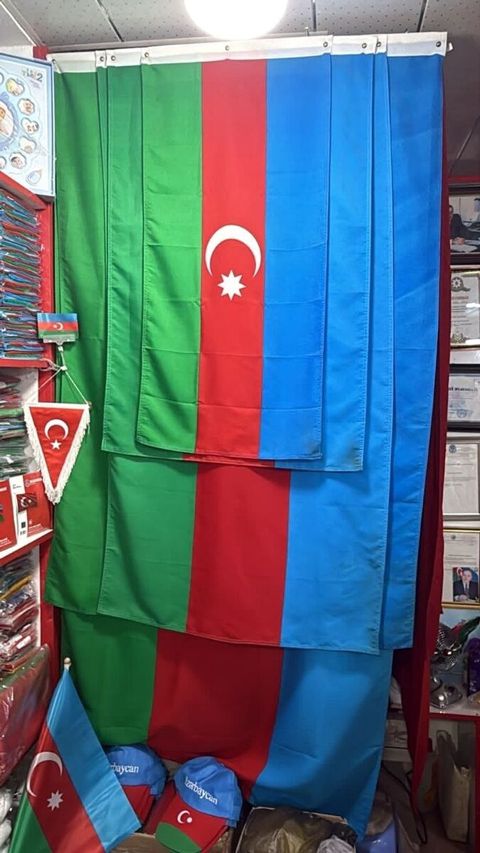 Azərbaycan bayrağı 75x150 — Bakı
