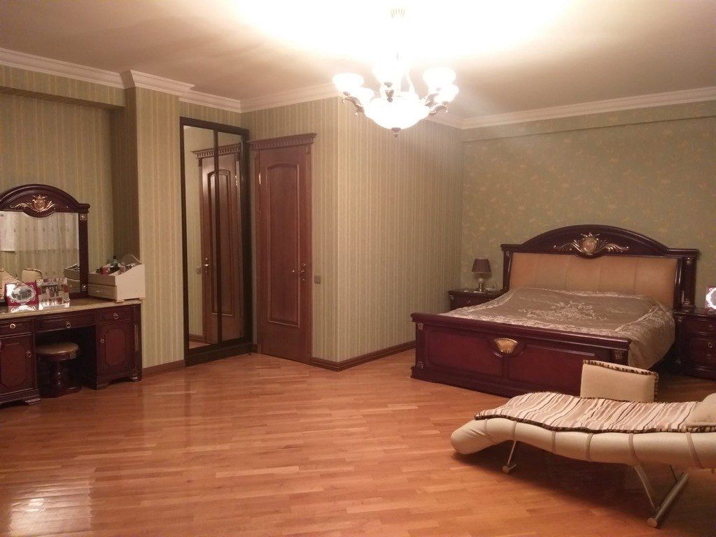 Satılır 6 otaqlı yeni tikili 320 m² — Mənzil, Bakı (7)