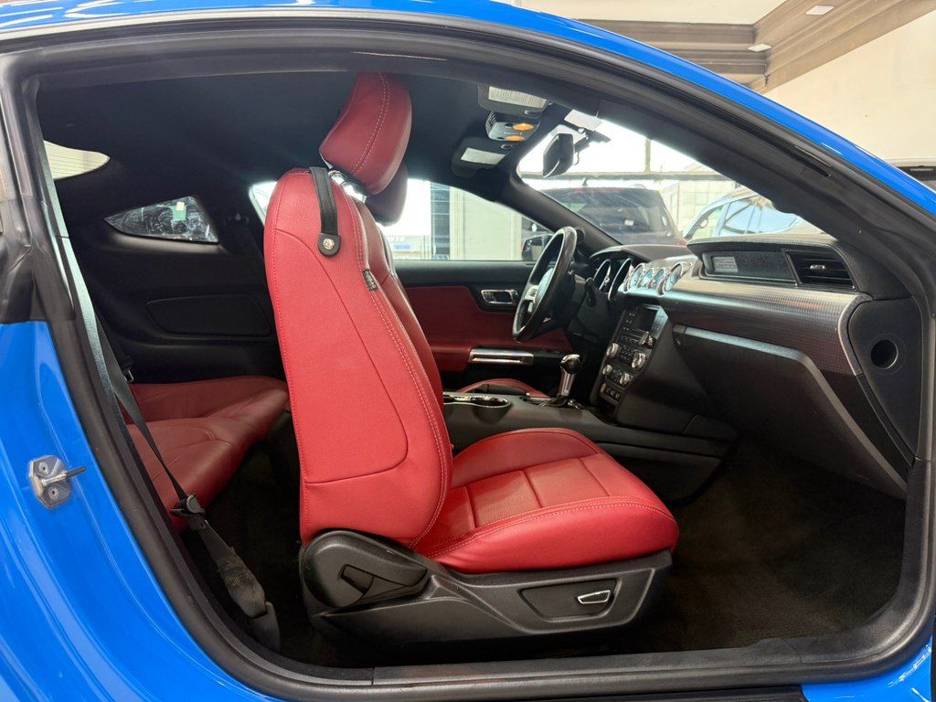 Ford Mustang, 2.3 L, 2017 il, 112 000 km — Avtomobillər, Bakı (10)