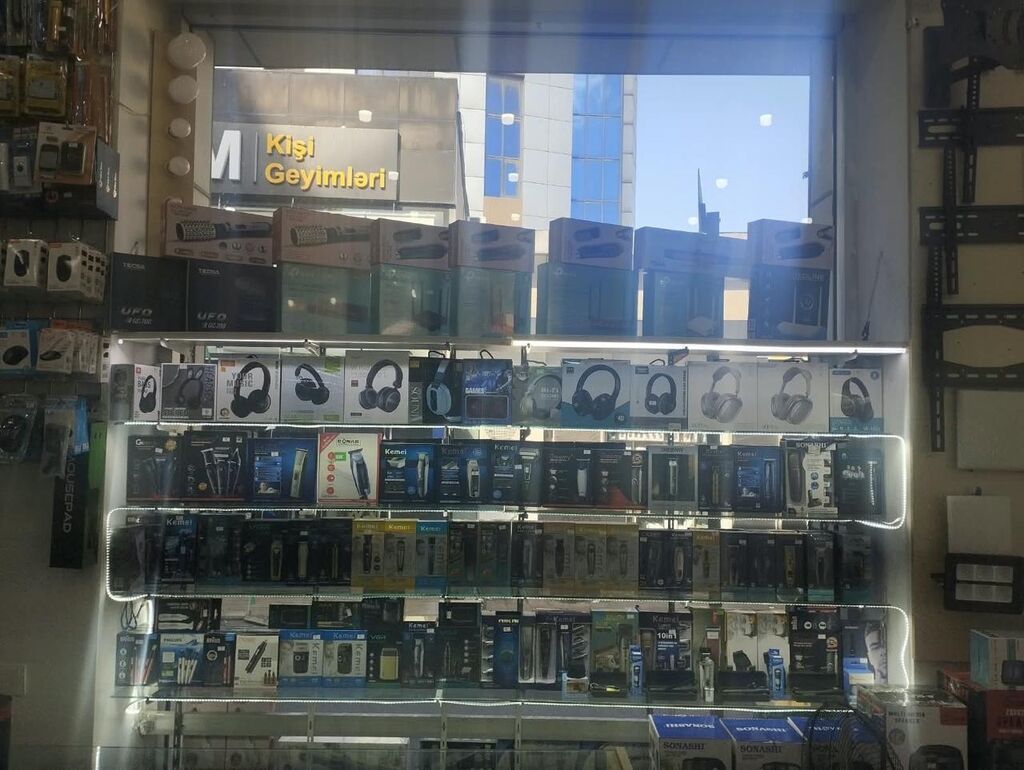 Əhmətli metrosun yaxınlıqı kinoteatır tərəfə Ukranski kruqa yaxın — Əmlak, Bakı (4)