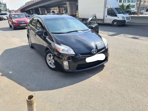 Toyota Prius: 1.8 l 2011 il — Bakı
