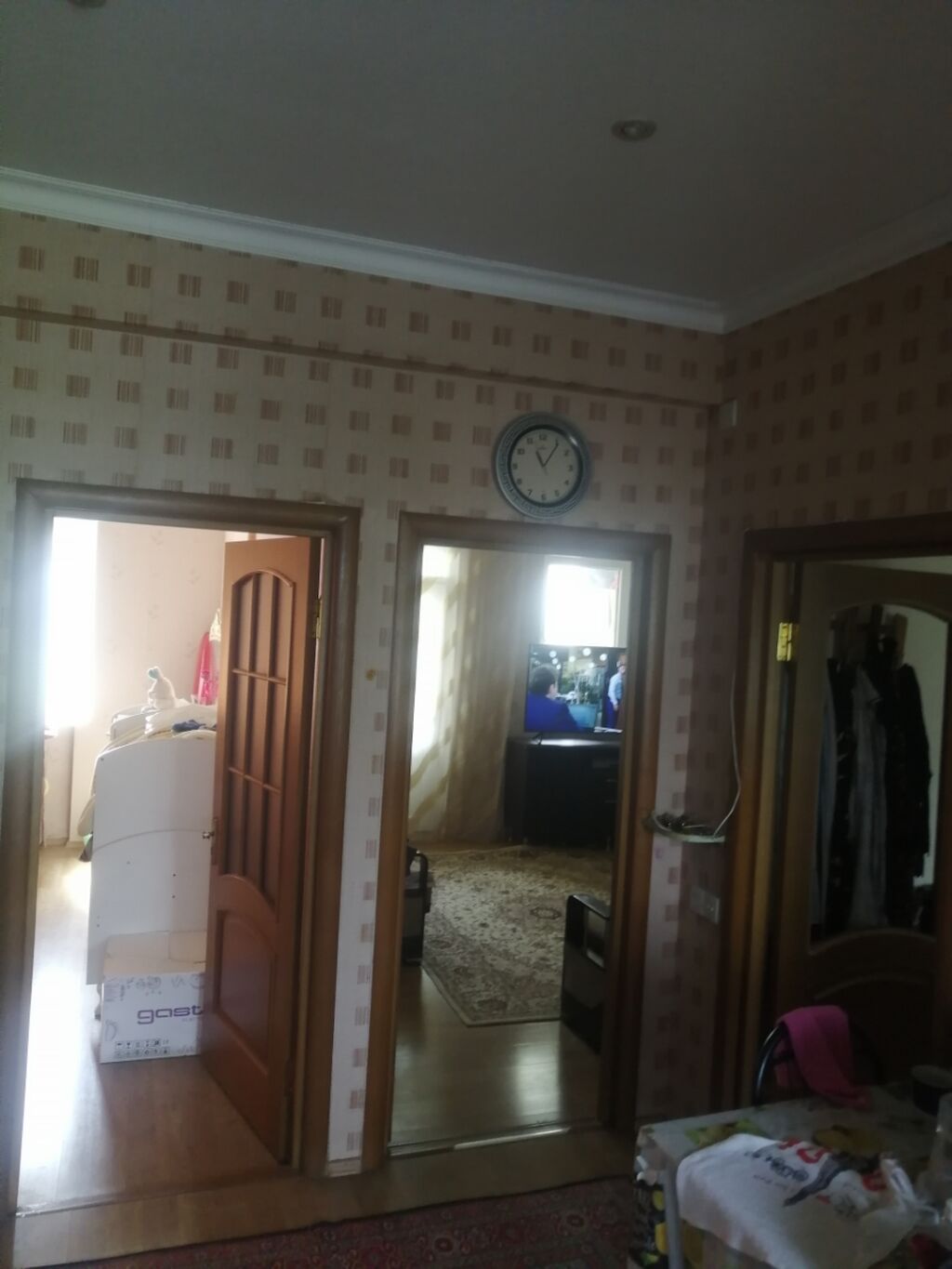 Ev satılır Təsvir:4/4 balkonlar baglidi cəmi bir qonşu var - Yataq — Mənzil, Bakı (6)