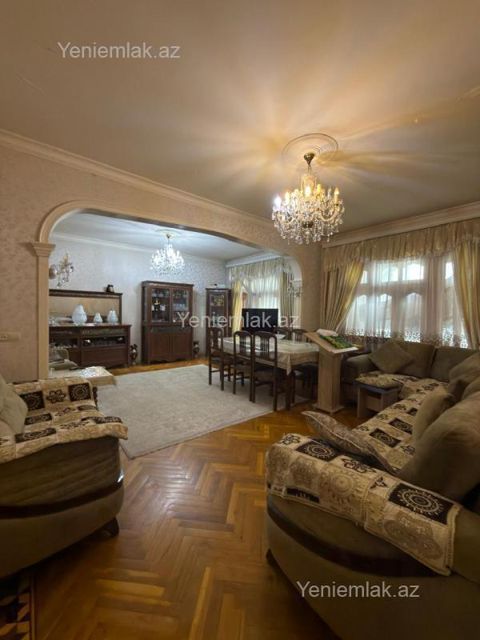 Satılır 5 otaqlı Bina evi menzil (Köhnə tikili), 130 m², Binəqədi rayonu — Bakı