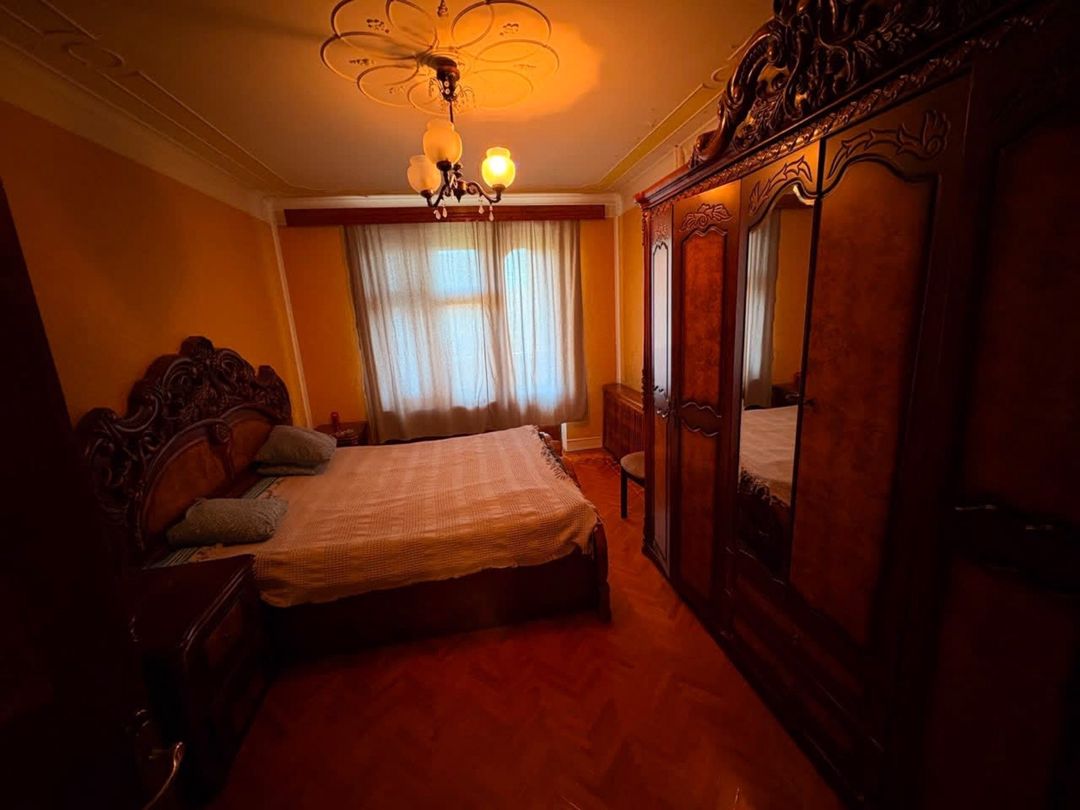Satılır 4 otaqlı köhnə tikili 105 m² — Mənzil, Bakı (7)