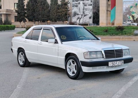 Mercedes-Benz 190 (W201): 2 l 1990 il Sedan — Digah