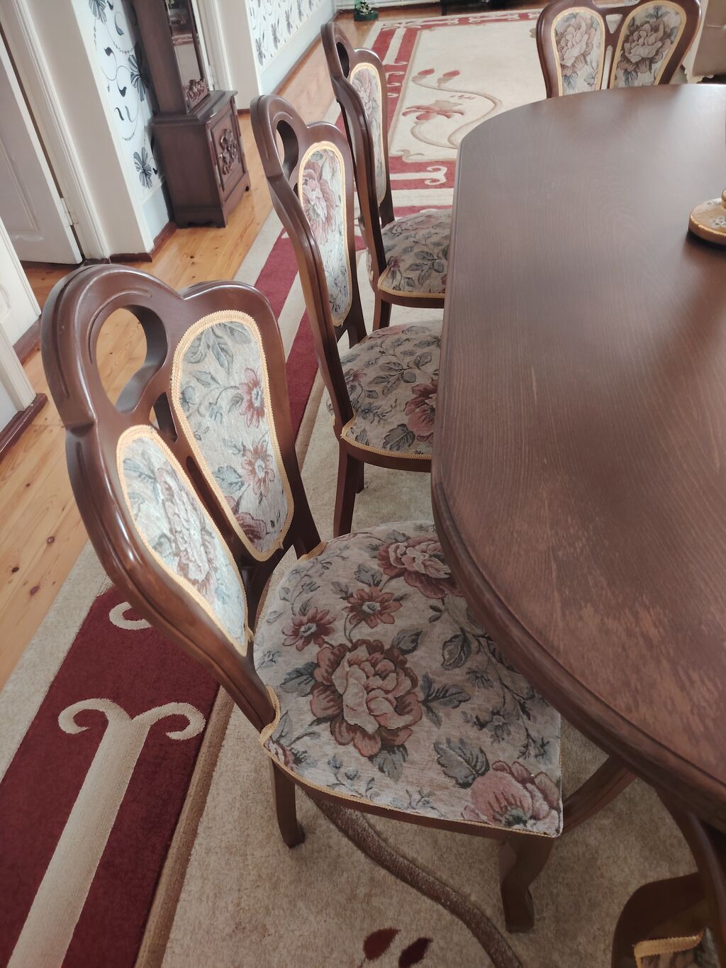 Qonaq otağı üçün, İşlənmiş, Açılmayan, Oval masa, 8 stul — Masalar və stullar, Gəncə (3)