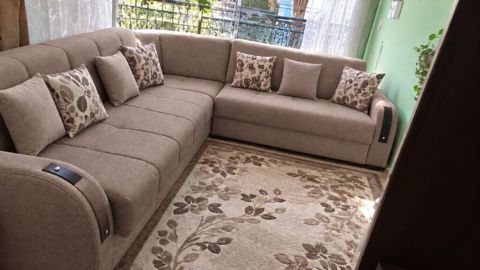 Kunc divan acilan ve bazali 350 azn, yastiqcalarida var.Bilgeh dr g) — Bakı
