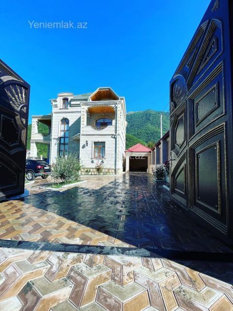 Satılır 6 otaqlı Həyət evi / Villa, 440 m², Qax — Qax