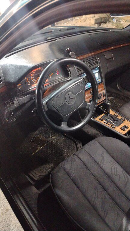 Mercedes E 280 4MATIC, 2.8 L, 1998 il, 395 000 km 90-LP-476 — Avtomobillər, Bakı (10)