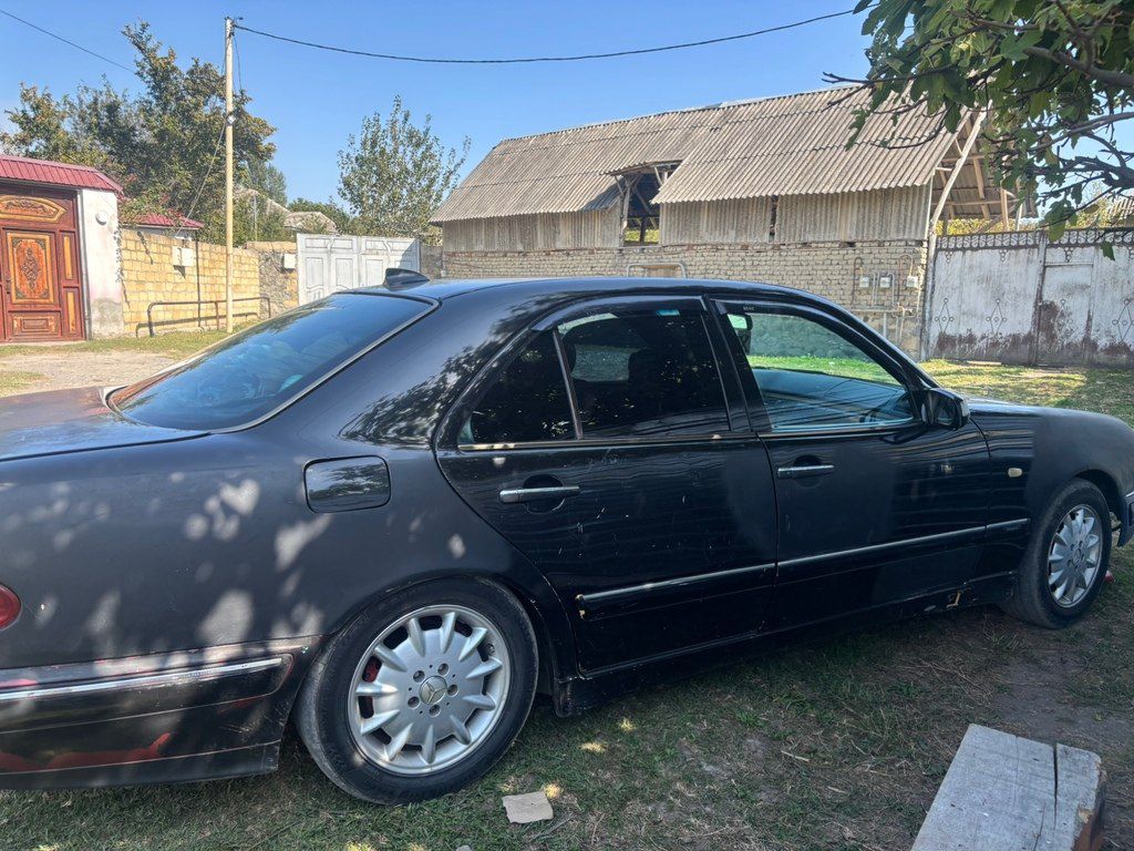 Mercedes E 220, 2.2 L, 1998 il, 100 000 km 99-CS-562 — Avtomobillər, Oğuz (12)