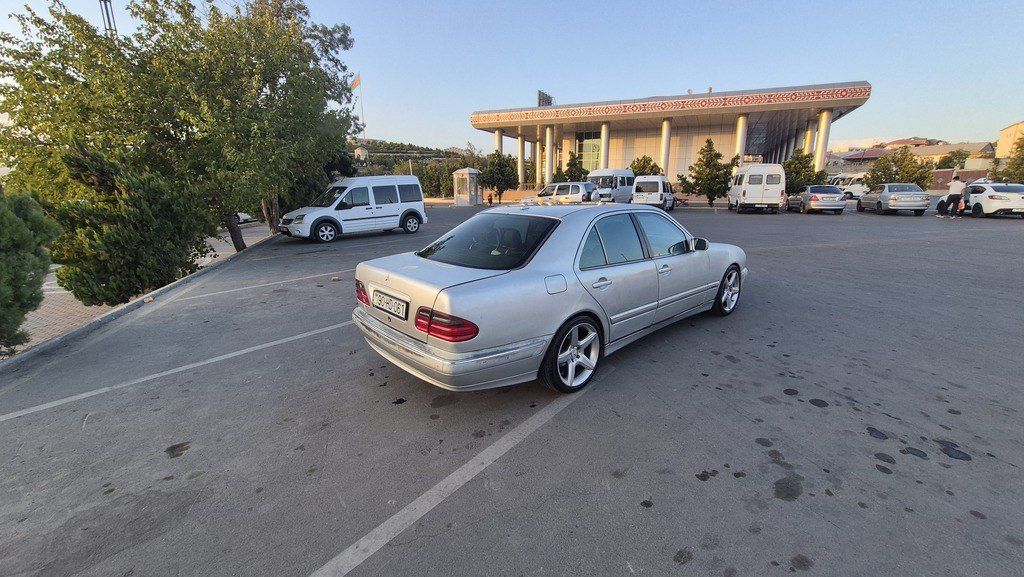 Mercedes E 240, 2.4 L, 2001 il, 411 232 km 90-HD-061 — Avtomobillər, Naxçıvan (3)