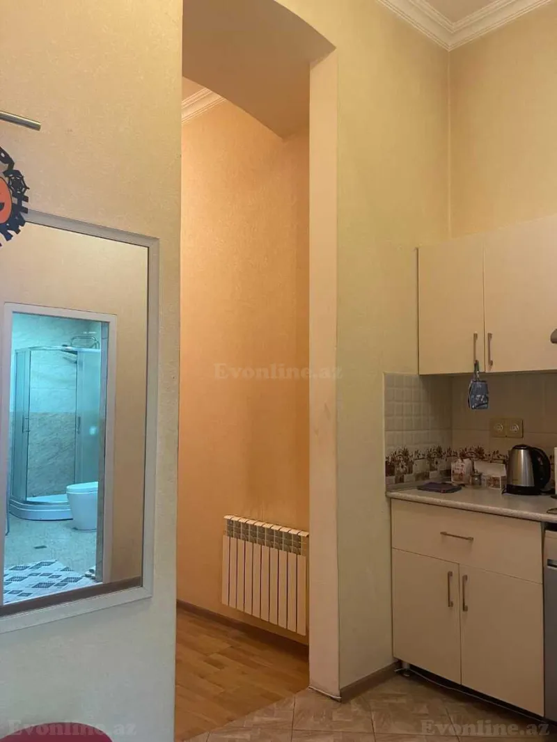 Kirayə verilir 2 otaqlı Mənzil Köhnə tikili 65 m² Bakı, Səbail r — Mənzil, Bakı (6)