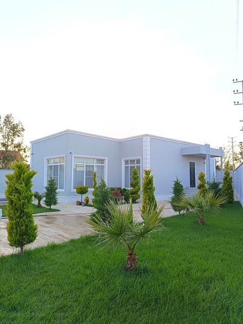Satılır 4 otaqlı həyət evi/bağ evi 180 m² — Bakı