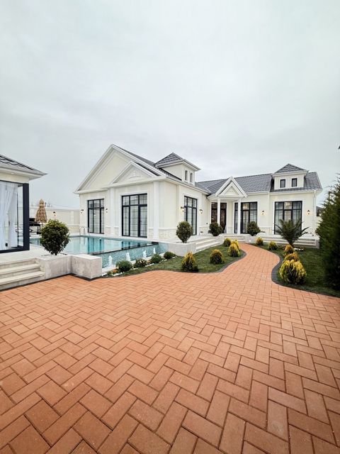 Satılır 4 otaqlı həyət evi/bağ evi 210 m² — Bakı