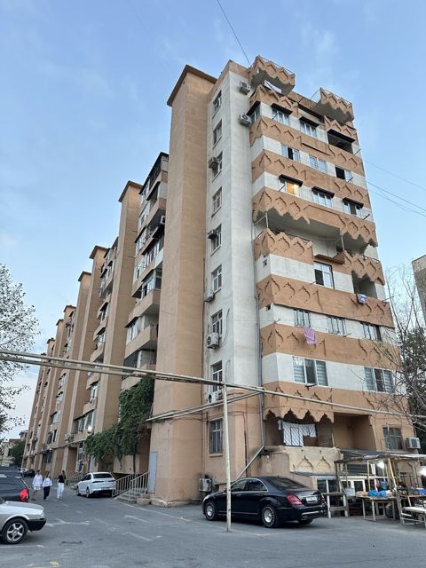 Satılır 3 otaqlı köhnə tikili 80 m² — Bakı