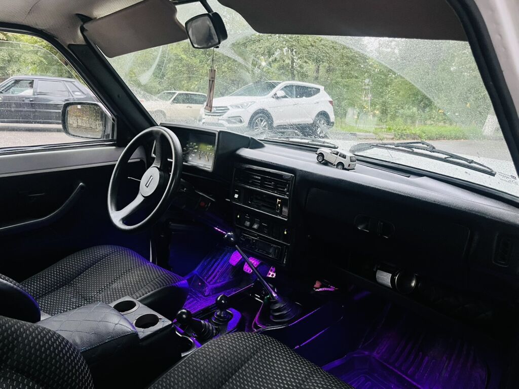 Lada Niva (VAZ 2121) 3 qapı, ağ rəng, tam ötürücülü off-road SUV — Avtomobillər, Quba (4)