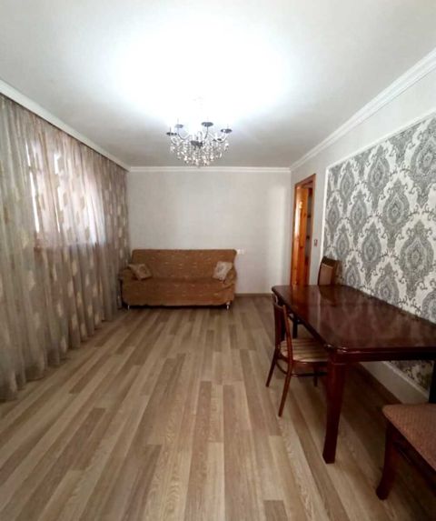 İcarəyə verilir 2 otaqlı köhnə tikili 55 m² — Bakı