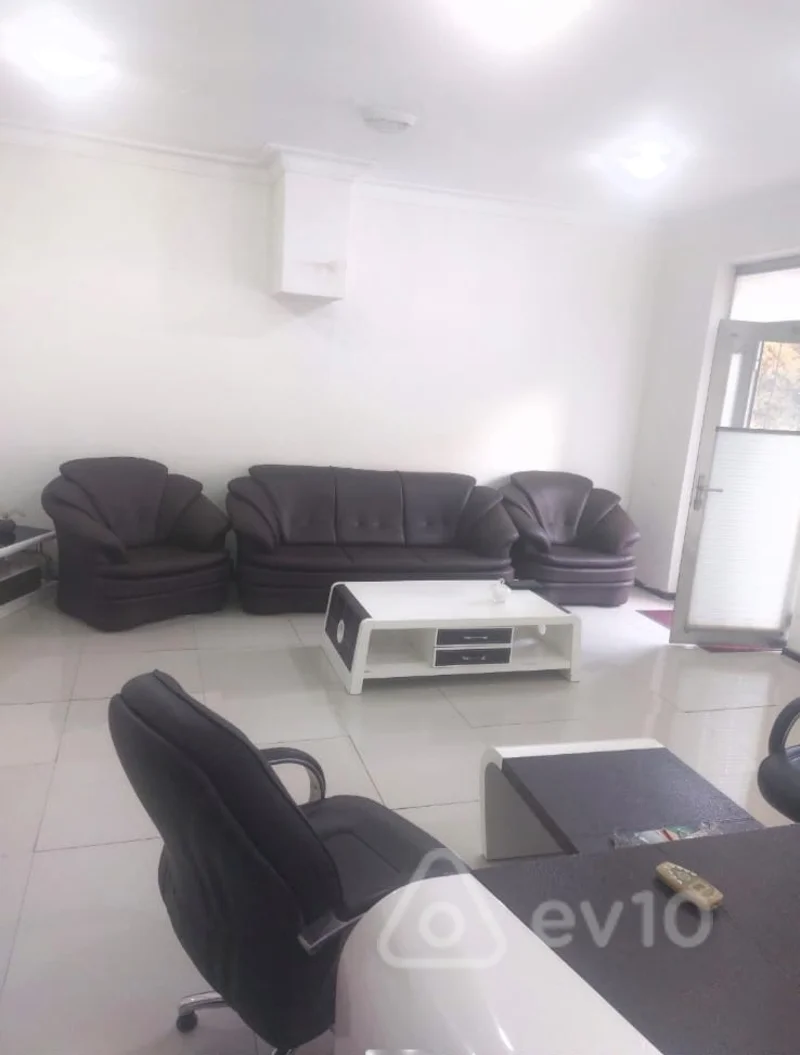 Obyekt, 135 m², Gənclik MTS — kirayə — Bakı