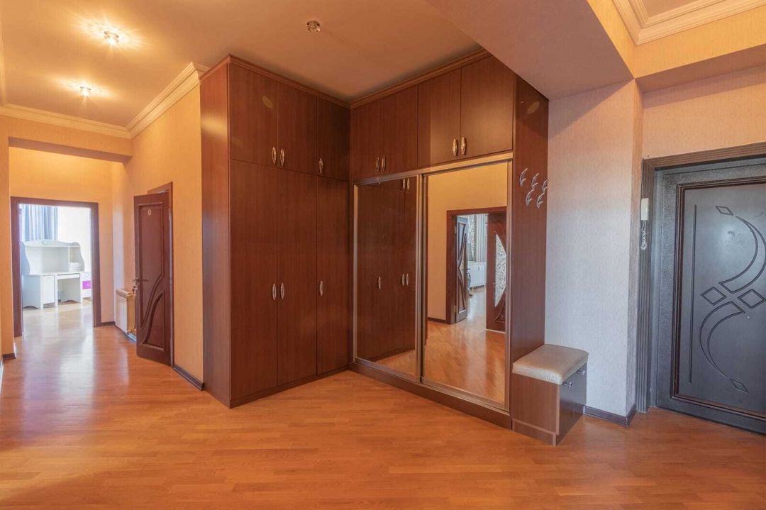 İcarəyə verilir 3 otaqlı yeni tikili 135 m² — Mənzil, Bakı (11)