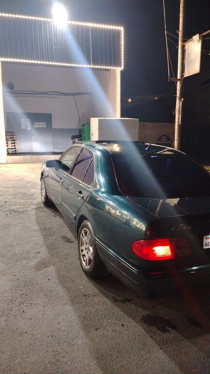 Mercedes E 280 4MATIC, 2.8 L, 1998 il, 395 000 km 90-LP-476 — Avtomobillər, Bakı (4)