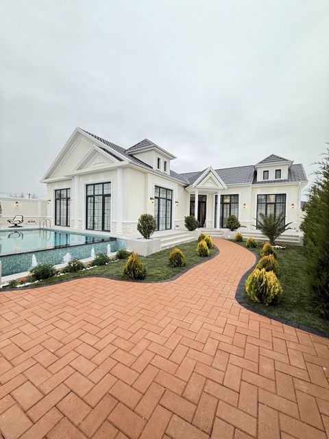 Satılır 4 otaqlı həyət evi/bağ evi 210 m² — Bakı