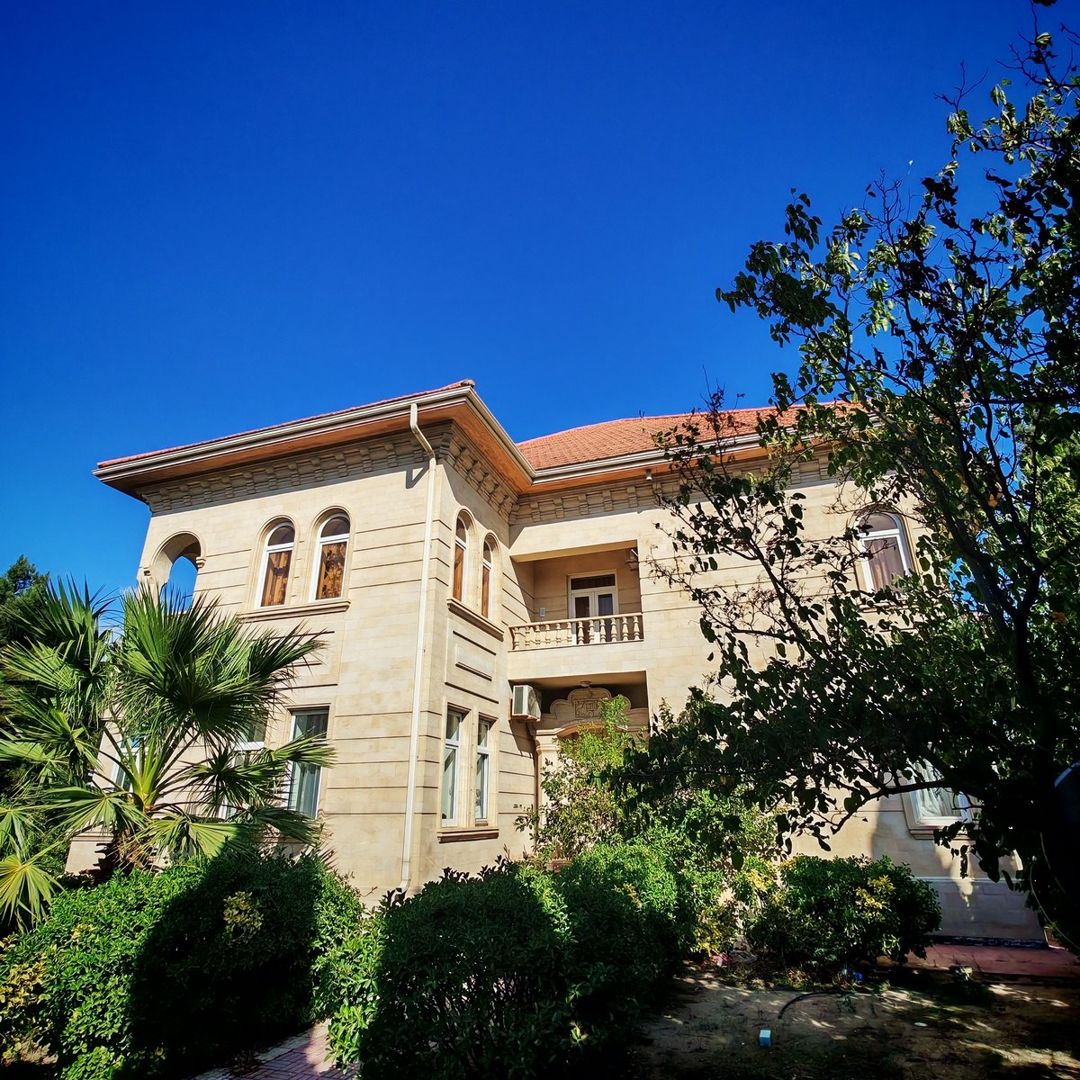 Satılır 10 otaqlı həyət evi/bağ evi 600 m² — Ev, villa, Bakı (2)