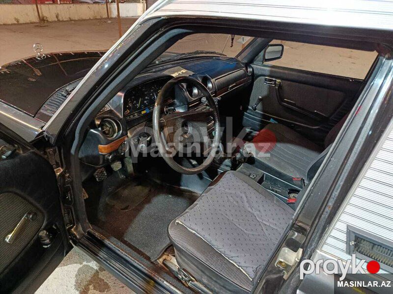 Mercedes Cklass250, 1983 il 20-CP-304 — Avtomobillər, Gəncə (2)