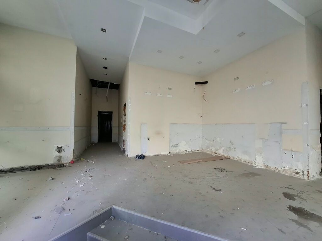 Nəsimi rayonunda həsən əliyev küçəsində 600 kv.m geniş sahəli — Əmlak, Bakı (8)