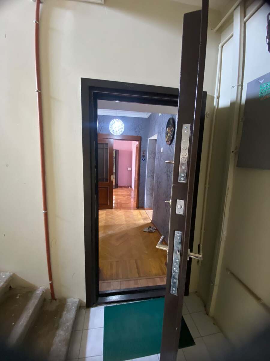 Satılır 3 otaqlı köhnə tikili 85 m² — Mənzil, Bakı (11)