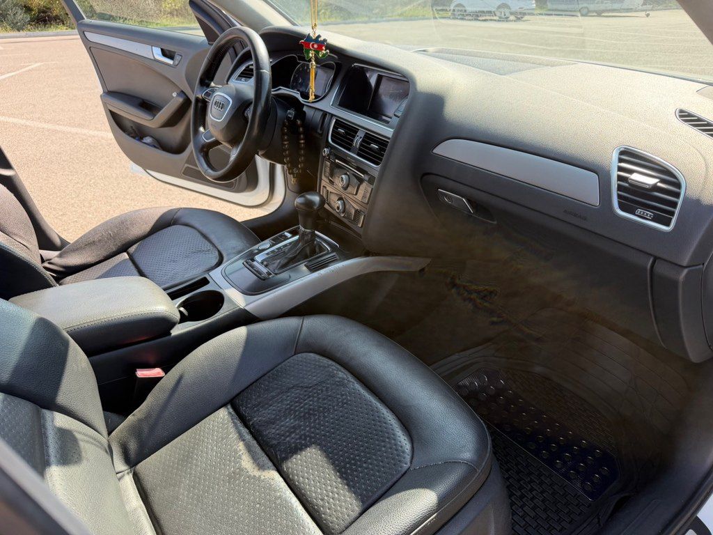 Audi A4, 1.8 L, 2012 il, 210 000 km 10-UB-102 — Avtomobillər, Sumqayıt (6)