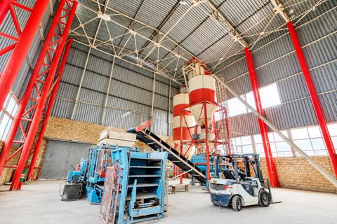 Satılır obyekt 1500 m² — Bakı