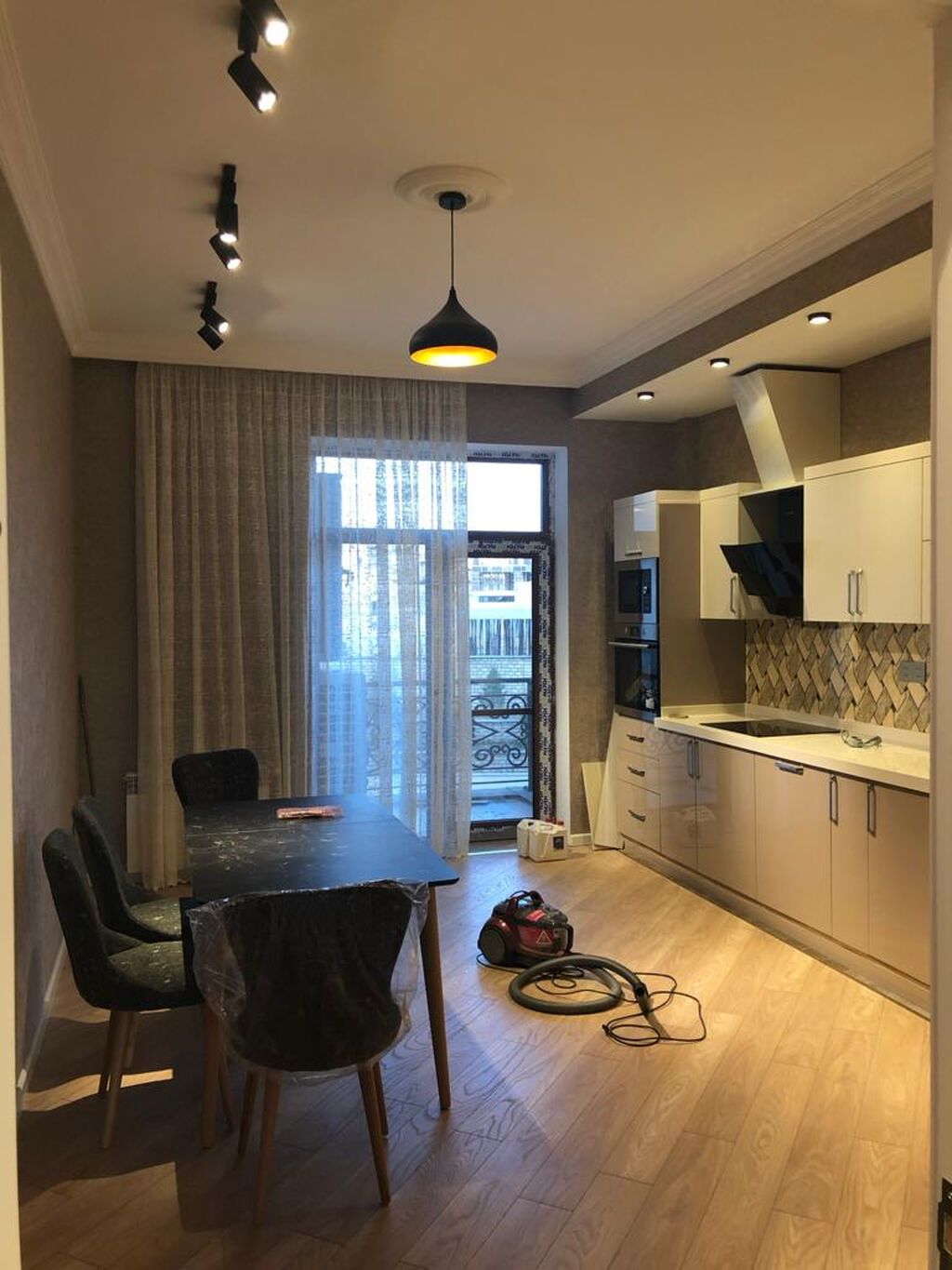 Ağ Şəhərdə – Kirayə mənzil - 2 otaq, 100 m² - 3/7 mərtəbə - Premium — Mənzil, Bakı (2)