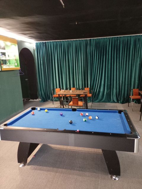 8 toplu bilyard (pool) masası - Ölçü: təxmini 7 ft kateqoriyası (ev — Bakı