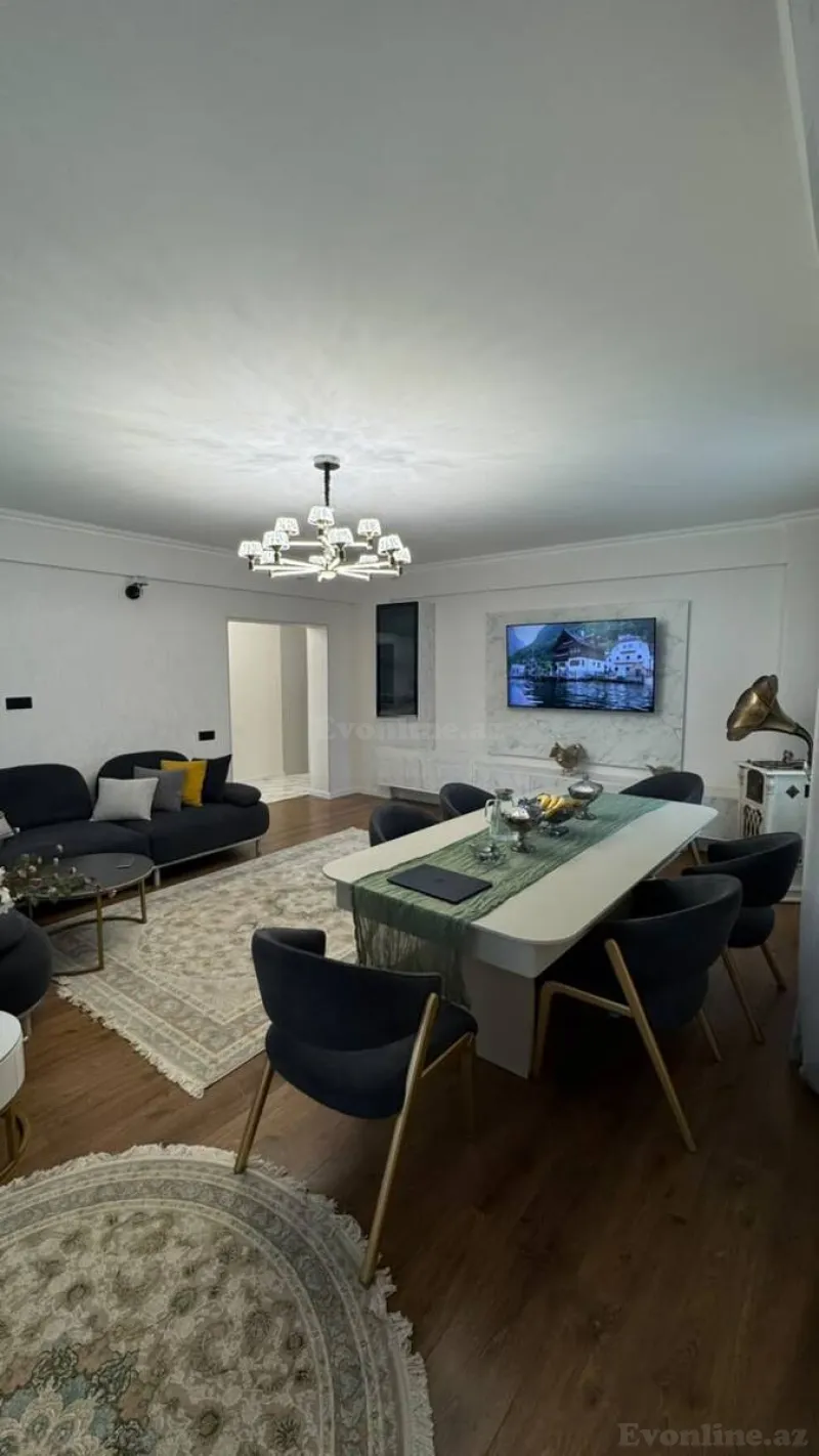 Satılır 3 otaqlı Mənzil Yeni tikili 136 m² Bakı, Nizami r., 8-ci kilometr — Ulvi