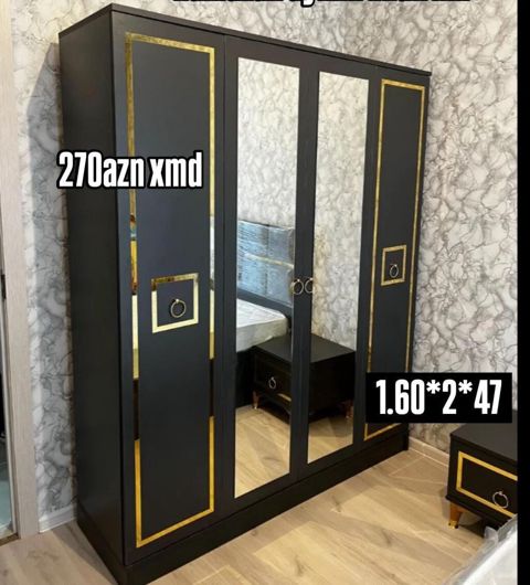 Qara rəngli, qızılı detallar ilə dizayn edilmiş 4 qapılı paltar — Sumqayıt