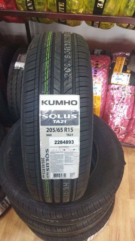 205/65/15 Kumho 115 azn — Şinlər, Bakı