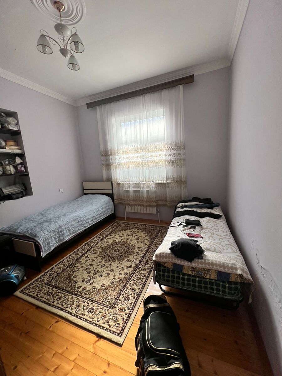 Satılır 4 otaqlı həyət evi/bağ evi 400 m² — Ev, villa, Bakı (9)