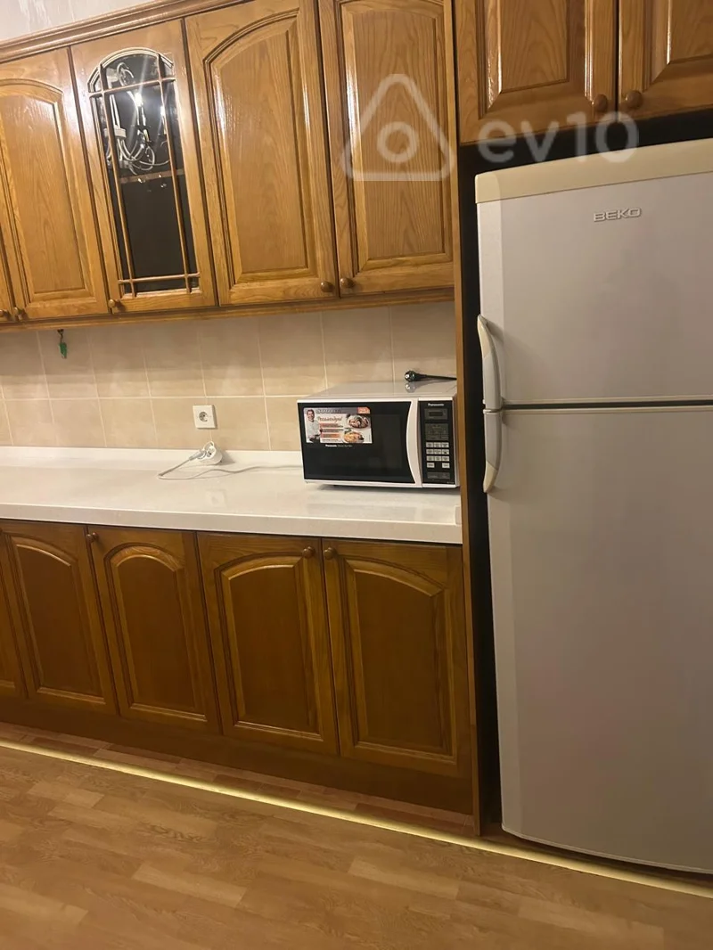 3 otaqlı mənzil, 140 m², 28may — kirayə — Mənzil, Bakı (7)